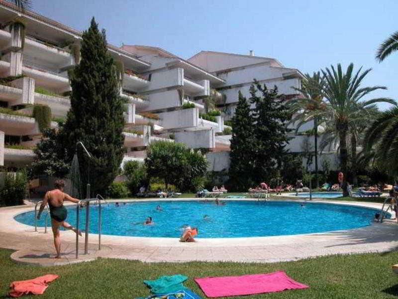 Апартаменты Jardines Del Mar Марбелья Экстерьер фото